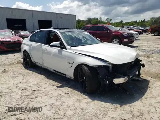 2015 BMW M3 z VIN WBS3C9C52FJ276479, wystawiony jako Copart lot #51453525 z przebiegiem 67 477 mil mil oraz Szkody całkowita. Historia ofert i sprzedaży dostępna na DreamBid. Obrazek 14.