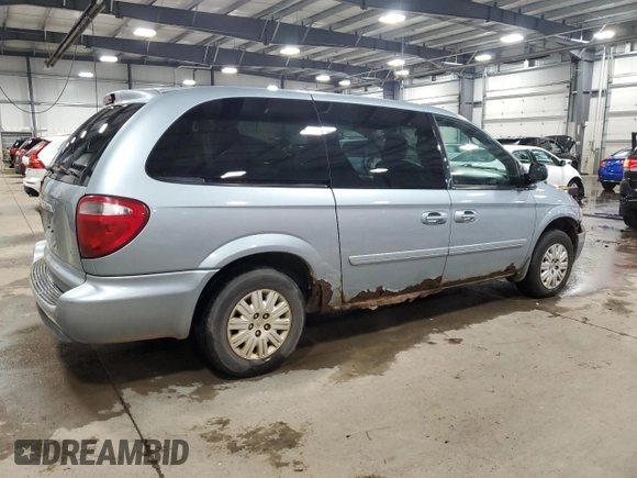 2006 Chrysler Town & Country LWB LX with VIN 2A4GP44R46R601270, listed as a Copart auction lot 82840634 with 287,266 mi miles and Salvage Title. Bid and sale history available at carsss.com. Image 3.