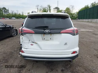 2017 Toyota RAV4 SE z VIN 2T3JFREV3HW695013, wystawiony jako IAAI lot #42232518 z przebiegiem 68 454 mil mil oraz . Historia ofert i sprzedaży dostępna na DreamBid. Obrazek 16.