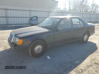 1986 Mercedes-Benz 300 with VIN WDBEA30D6GA170194, listed as a Copart auction lot 85961234 with 100,091 mi miles and Salvage Title. Bid and sale history available at carsss.com. Image 1.