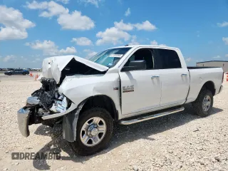 2017 Ram 2500 SLT z VIN 3C6TR5DT2HG651892, wystawiony jako Copart lot #61003895 z przebiegiem 211 057 mil mil oraz Szkoda całkowita • Salvage title. Historia ofert i sprzedaży dostępna na DreamBid. Obrazek 1.