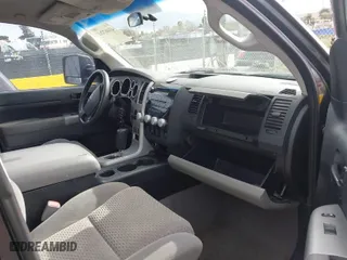 2007 Toyota Tundra SR5 with VIN 5TBRV541X7S450201, listed as a IAAI auction lot 41467261 with 261,614 mi miles. Bid and sale history available at carsss.com. Image 5.
