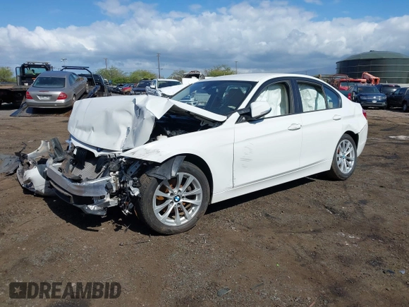 2016 BMW 3 Series 320i z VIN WBA8A9C51GK617592, wystawiony jako IAAI lot #41550528 z przebiegiem Nie podano mil oraz . Historia ofert i sprzedaży dostępna na DreamBid. Obrazek 18.