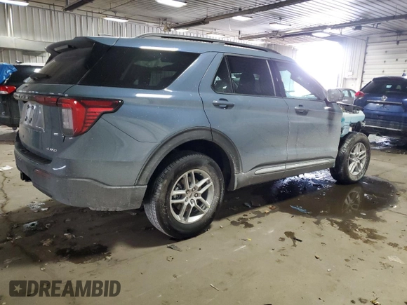 2025 Ford Explorer Active with VIN 1FMUK8DH6SGB15752, listed as a Copart auction lot 44458445 with 0 mi miles and Salvage Title. Bid and sale history available at carsss.com. Image 3.