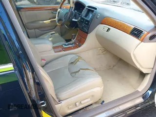 2004 Lexus LS 430 with VIN JTHBN36F740134774, listed as a IAAI auction lot 42023215 with 231,806 mi miles. Bid and sale history available at carsss.com. Image 5.