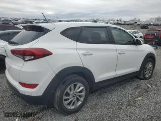 2017 Hyundai Tucson SE with VIN KM8J23A4XHU385536, listed as a Copart auction lot 44353945 with 130,790 mi miles and Clean Title. Bid and sale history available at carsss.com. Image 3.