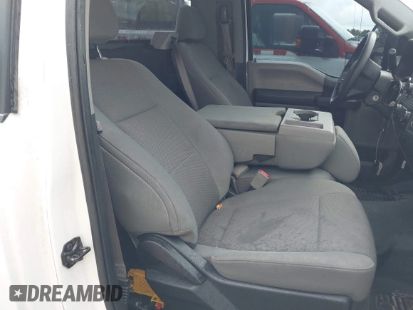 2018 Ford F-250 XL z VIN 1FDBF2A65JEC47942, wystawiony jako IAAI lot #42362008 z przebiegiem 173 284 mil mil oraz . Historia ofert i sprzedaży dostępna na DreamBid. Obrazek 8.