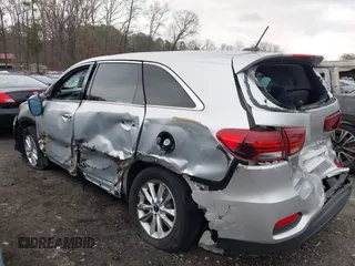 2020 Kia Sorento LX with VIN 5XYPG4A52LG627955, listed as a IAAI auction lot 41500038 with 150,464 mi miles and . Bid and sale history available at DreamBid. Image 3.
