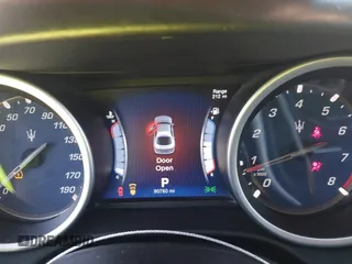 2014 Maserati Ghibli S Q4 z VIN ZAM57RTA1E1126505, wystawiony jako IAAI lot #42115267 z przebiegiem 90 760 mil mil oraz . Historia ofert i sprzedaży dostępna na DreamBid. Obrazek 7.