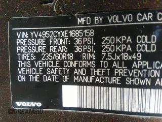 2014 Volvo XC90 with VIN YV4952CYXE1685158, listed as a IAAI auction lot 36913252 with 76,316 mi miles. Bid and sale history available at carsss.com. Image 9.