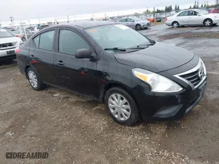 2015 Nissan Versa SV with VIN 3N1CN7AP1FL809508, listed as a IAAI auction lot 41979380 with 190,307 mi miles. Bid and sale history available at carsss.com. Image 1.