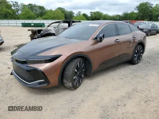 2023 Toyota Crown Platinum z VIN JTDAFAAF8P3004771, wystawiony jako Copart lot #54677215 z przebiegiem 44 867 mil mil oraz Szkoda całkowita • Salvage title. Historia ofert i sprzedaży dostępna na DreamBid. Obrazek 1.