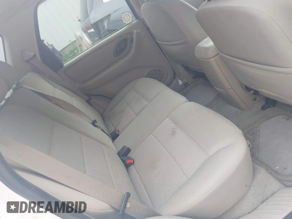 2006 Ford Escape XLT with VIN 1FMCU93186KD02820, listed as a IAAI auction lot 42434306 with 204,152 mi miles and . Bid and sale history available at DreamBid. Image 8.