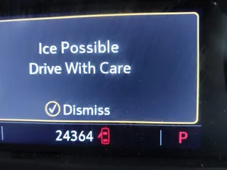 2021 Cadillac XT4 FWD Premium Luxury with VIN 1GYFZCR44MF019607, listed as a IAAI auction lot 41363064 with 24,364 mi miles. Bid and sale history available at carsss.com. Image 15.