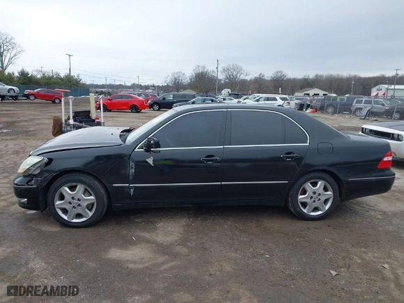 2004 Lexus LS 430 with VIN JTHBN36F340131452, listed as a IAAI auction lot 41727741 with NaN miles. Bid and sale history available at carsss.com. Image 14.