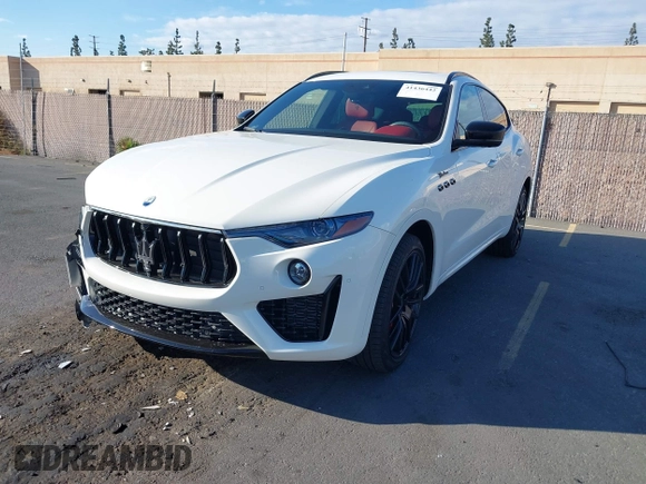 2022 Maserati Levante with VIN ZN661YUM0NX391750, listed as a IAAI auction lot 41436442 with 3,293 mi miles and . Bid and sale history available at DreamBid. Image 2.