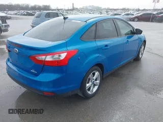 2014 Ford Focus SE with VIN 1FADP3F29EL374822, listed as a IAAI auction lot 41822631 with 221,719 mi miles. Bid and sale history available at carsss.com. Image 4.