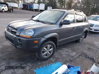 2009 Hyundai Tucson GLS with VIN KM8JM12B89U990278, listed as a IAAI auction lot 41071349 with 131,291 mi miles. Bid and sale history available at carsss.com. Image 2.
