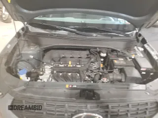 2022 Hyundai Venue SE z VIN KMHRB8A36NU141921, wystawiony jako Copart lot #55641025 z przebiegiem 12 611 mil mil oraz Szkoda całkowita • Salvage title. Historia ofert i sprzedaży dostępna na DreamBid. Obrazek 11.