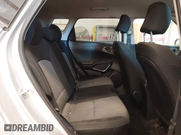 2020 Kia Soul S with VIN KNDJ23AU5L7016093, listed as a IAAI auction lot 41398818 with 113,819 mi miles. Bid and sale history available at carsss.com. Image 8.