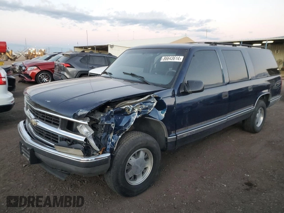 1998 Chevrolet Suburban with VIN 1GNEC16R5WJ304914, listed as a Copart auction lot 86643614 with 97,092 mi miles and Salvage Title. Bid and sale history available at carsss.com. Image 1.