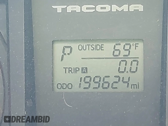 2017 Toyota Tacoma SR with VIN 5TFSX5ENXHX049439, listed as a IAAI auction lot 42056188 with 199,624 mi miles and . Bid and sale history available at DreamBid. Image 15.