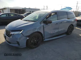 2024 Honda Odyssey Sport z VIN 5FNRL6H75RB059983, wystawiony jako Copart lot #54002775 z przebiegiem 11 384 mil mil oraz Szkoda całkowita • Salvage title. Historia ofert i sprzedaży dostępna na DreamBid. Obrazek 1.