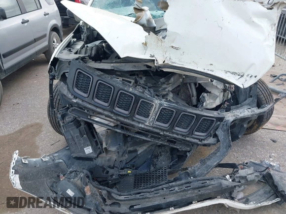 2021 Jeep Compass 80th Anniversary z VIN 3C4NJDEB5MT596218, wystawiony jako IAAI lot #41939039 z przebiegiem Nie podano mil oraz . Historia ofert i sprzedaży dostępna na DreamBid. Obrazek 11.