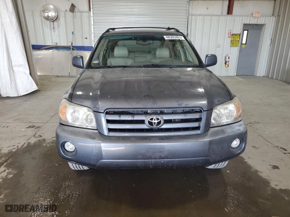 2004 Toyota Highlander with VIN JTEEP21A240013936, listed as a Copart auction lot 48365465 with 220,625 mi miles and Salvage Title. Bid and sale history available at carsss.com. Image 5.