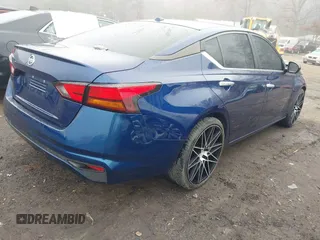 2020 Nissan Altima 2.5 S with VIN 1N4BL4BV4LC226809, listed as a IAAI auction lot 41126417 with 1 mi miles. Bid and sale history available at carsss.com. Image 4.