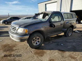 2003 Ford F-150 XL z VIN 1FTRF072X3KC94240, wystawiony jako Copart lot #86130954 z przebiegiem 101 042 mil mil oraz Szkoda całkowita • Salvage title. Historia ofert i sprzedaży dostępna na DreamBid. Obrazek 1.