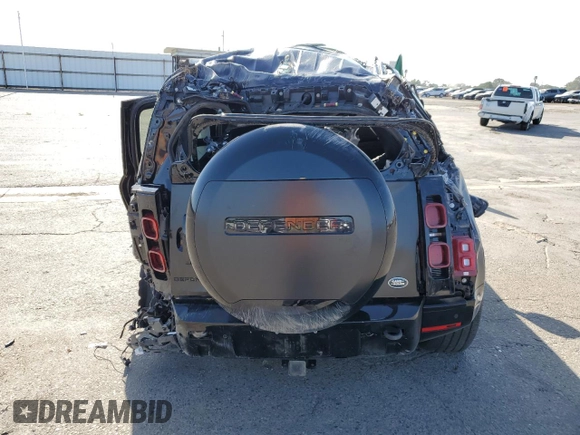 2023 Land Rover Defender X-Dynamic SE z VIN SALE2EEU1P2214401, wystawiony jako Copart lot #58029025 z przebiegiem 36 076 mil mil oraz Szkoda całkowita • Salvage title. Historia ofert i sprzedaży dostępna na DreamBid. Obrazek 6.