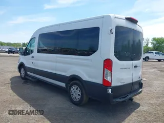 2022 Ford Transit Passenger XL с VIN 1FBAX2CG2NKA78400, выставлен на аукционе IAAI как лот 42219362 с пробегом 178 966 миль миль и . История ставок и продаж доступна на DreamBid. Изображение 3.