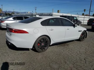 2016 Jaguar XF S with VIN SAJBG4BV4GCY04977, listed as a Copart auction lot 42283565 with 70,741 mi miles and Clean Title. Bid and sale history available at carsss.com. Image 3.
