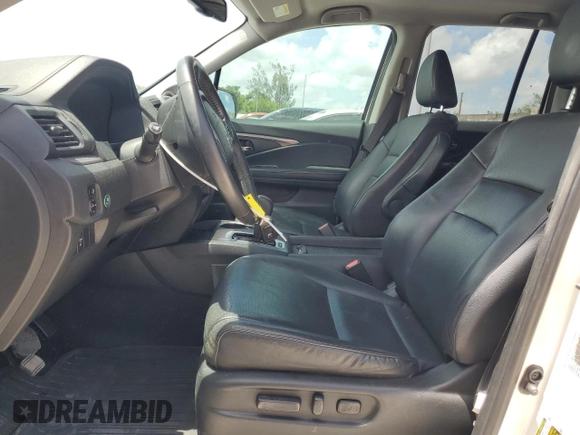 2019 Honda Ridgeline RTL-T z VIN 5FPYK2F68KB004930, wystawiony jako Copart lot #61200995 z przebiegiem 58 822 mil mil oraz Szkoda całkowita • Salvage title. Historia ofert i sprzedaży dostępna na DreamBid. Obrazek 7.