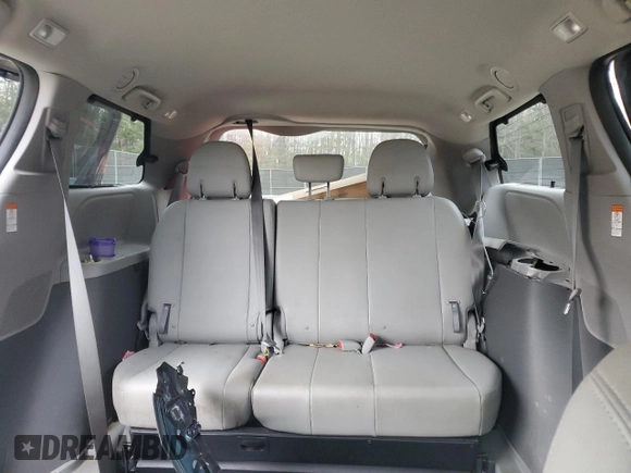 2018 Toyota Sienna XLE Auto Access Seat with VIN 5TDYZ3DC3JS948891, listed as a Copart auction lot 48417705 with 36,318 mi miles and Salvage Title. Bid and sale history available at carsss.com. Image 10.