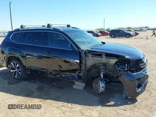 2024 Volkswagen Atlas SEL Premium R-Line с VIN 1V2FR2CA6RC522304, выставлен на аукционе IAAI как лот 41738078 с пробегом 24 626 миль миль и . История ставок и продаж доступна на DreamBid. Изображение 6.