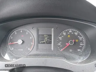 2013 Volkswagen Jetta S z VIN 3VW1K7AJ5DM242345, wystawiony jako IAAI lot #42598698 z przebiegiem 169 870 mil mil oraz . Historia ofert i sprzedaży dostępna na DreamBid. Obrazek 7.