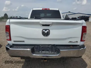 2021 Ram 2500 Big Horn z VIN 3C6UR5DL3MG653357, wystawiony jako Copart lot #64744105 z przebiegiem 79 851 mil mil oraz Szkoda całkowita • Salvage title. Historia ofert i sprzedaży dostępna na DreamBid. Obrazek 6.