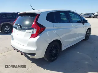 2018 Honda Fit Sport z VIN 3HGGK5H62JM732645, wystawiony jako IAAI lot #41216302 z przebiegiem 107 128 mil mil oraz . Historia ofert i sprzedaży dostępna na DreamBid. Obrazek 4.