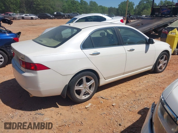 2005 Acura TSX with VIN JH4CL96885C015839, listed as a IAAI auction lot 42121969 with 251,529 mi miles. Bid and sale history available at carsss.com. Image 4.