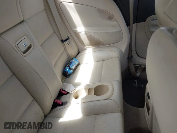 2012 Volkswagen Eos Komfort with VIN WVWBW7AH5CV005559, listed as a IAAI auction lot 42206644 with 160,843 mi miles and . Bid and sale history available at DreamBid. Image 8.