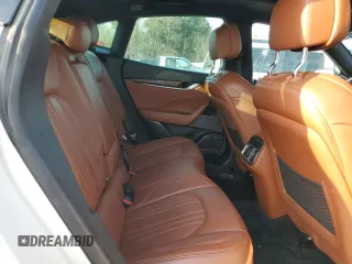 2017 Maserati Levante z VIN ZN661XUL2HX250068, wystawiony jako Copart lot #44736915 z przebiegiem 38 542 mil mil oraz Czysty tytuł • Clean title. Historia ofert i sprzedaży dostępna na DreamBid. Obrazek 11.