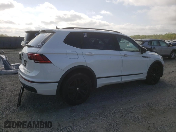 2022 Volkswagen Tiguan SE R-Line Black with VIN 3VVCB7AX8NM146180, listed as a Copart auction lot 51308985 with 49,198 mi miles and Salvage title. Bid and sale history available at DreamBid. Image 3.