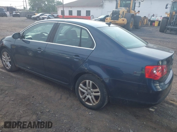 2007 Volkswagen Jetta 2.5 with VIN 3VWSG71KX7M160680, listed as a IAAI auction lot 42505306 with 151,382 mi miles and . Bid and sale history available at DreamBid. Image 3.