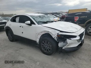 2020 Mazda CX-30 with VIN 3MVDMBBL7LM122668, listed as a Copart auction lot 47931084 with 27,573 mi miles and Salvage Title. Bid and sale history available at carsss.com. Image 4.