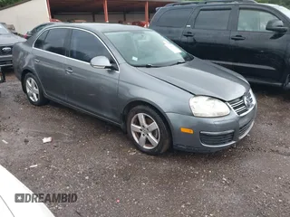 2009 Volkswagen Jetta SE с VIN 3VWRM71K59M172083, выставлен на аукционе IAAI как лот 42352537 с пробегом 168 713 миль миль и . История ставок и продаж доступна на DreamBid. Изображение 1.