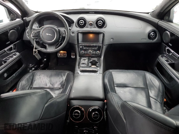 2015 Jaguar XJ Premium Luxury with VIN SAJXJ1CD0F8V88669, listed as a Copart auction lot 86063734 with 155,712 mi miles and Clean Title. Bid and sale history available at DreamBid. Image 8.