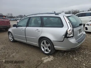 2008 Volvo V50 2.4L with VIN YV1MW390782393087, listed as a Copart auction lot 43732605 with 230,824 mi miles and Salvage Title. Bid and sale history available at carsss.com. Image 2.