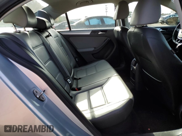 2015 Volkswagen Jetta Sedan Hybrid SEL Premium with VIN 3VW637AJ7FM310554, listed as a Copart auction lot 79337953 with 115,248 mi miles. Bid and sale history available at carsss.com. Image 11.